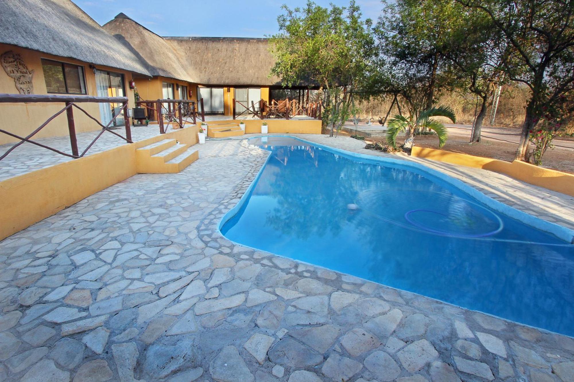Normann Safari Bush Lodge Phalaborwa Eksteriør billede