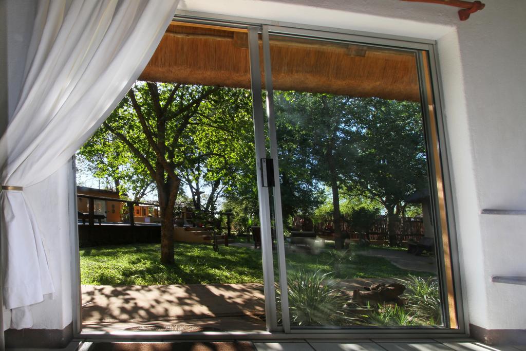 Normann Safari Bush Lodge Phalaborwa Eksteriør billede
