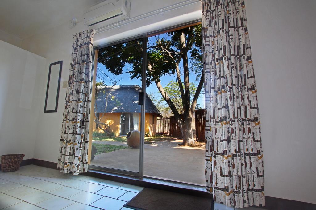 Normann Safari Bush Lodge Phalaborwa Eksteriør billede