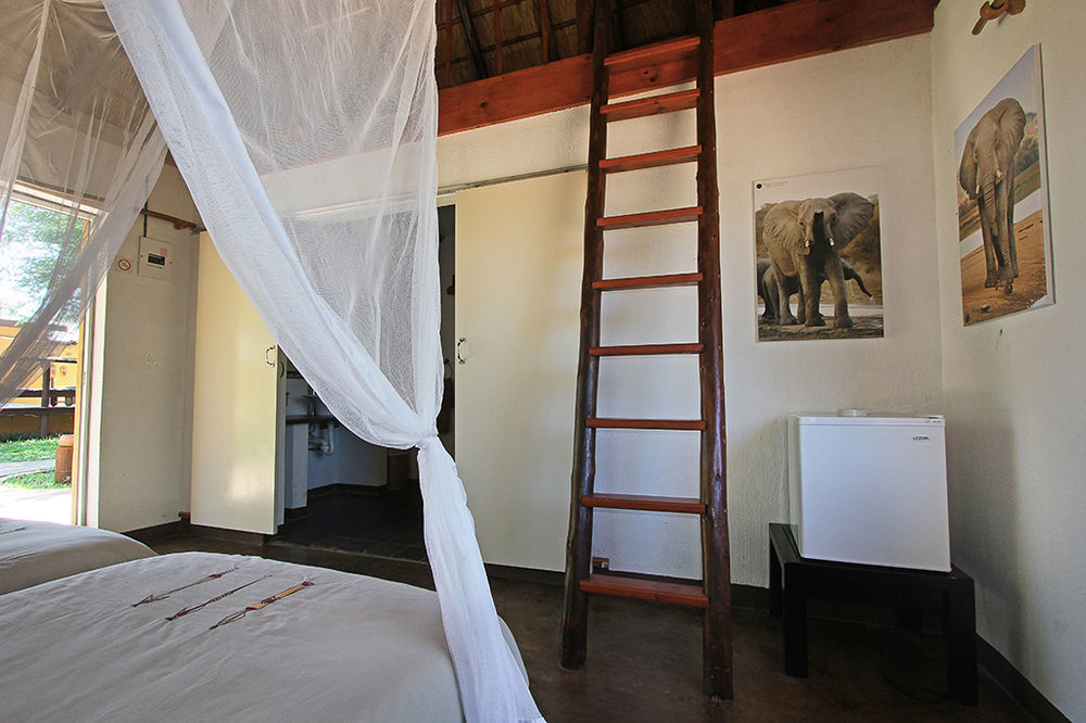 Normann Safari Bush Lodge Phalaborwa Eksteriør billede