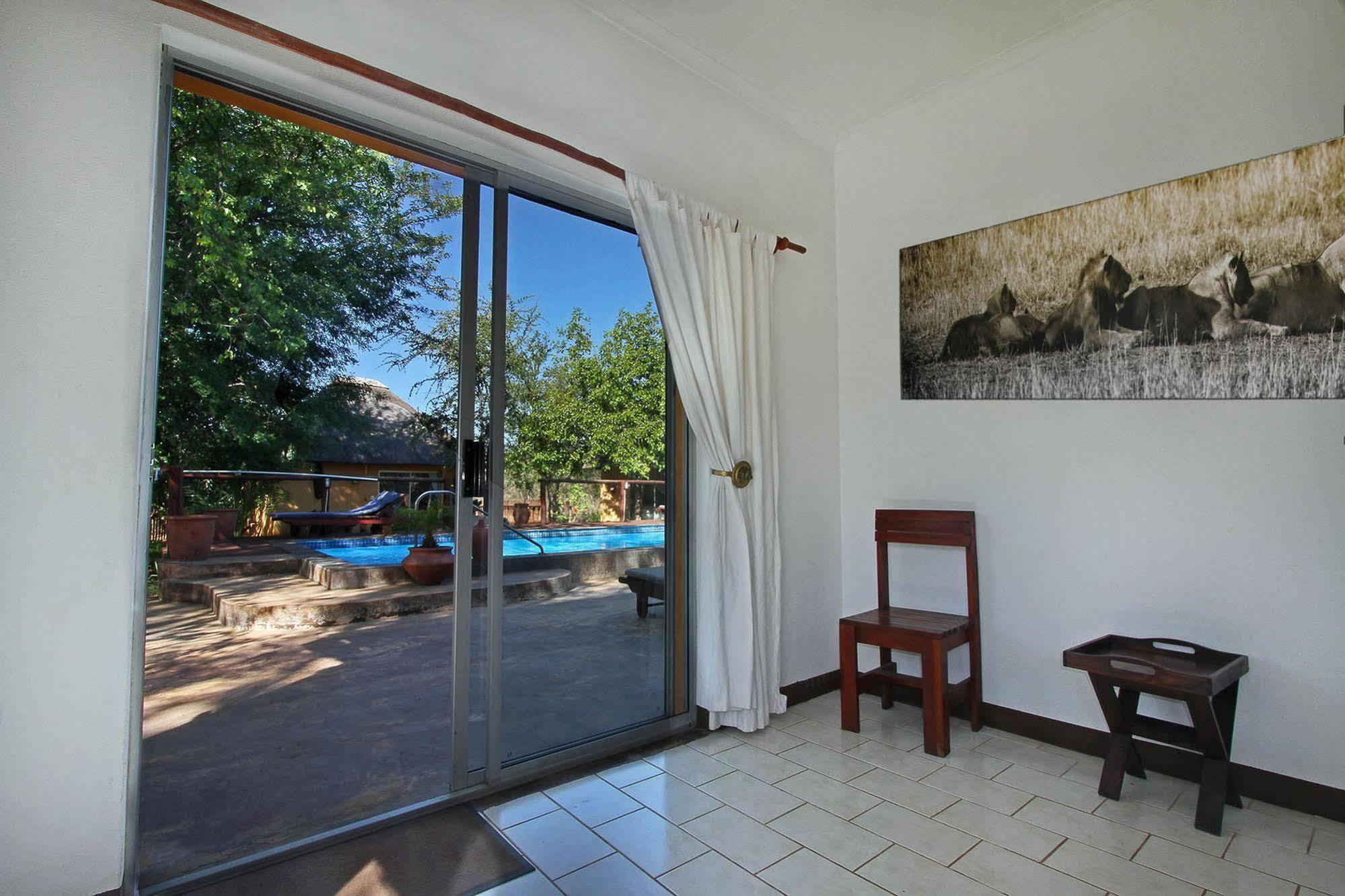 Normann Safari Bush Lodge Phalaborwa Eksteriør billede